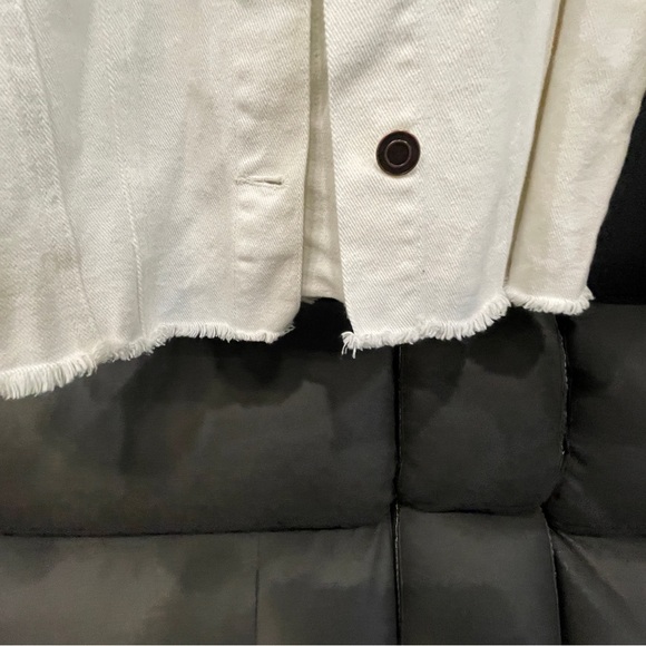 Savanna Jane Size M Denim Distressed Embroidered Sequined Indian Head Jacket - Picture 5 of 7